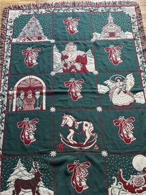 Holiday Jacquard Throw Blanket - Green & Red Christmas Panel Design